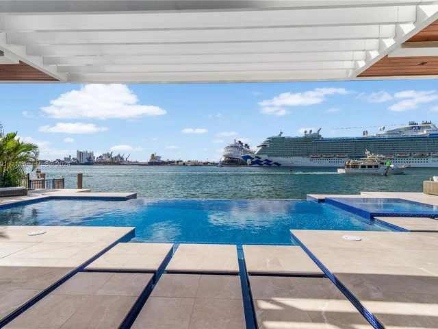 1957 Harbourview Dr, Fort Lauderdale FL 33316