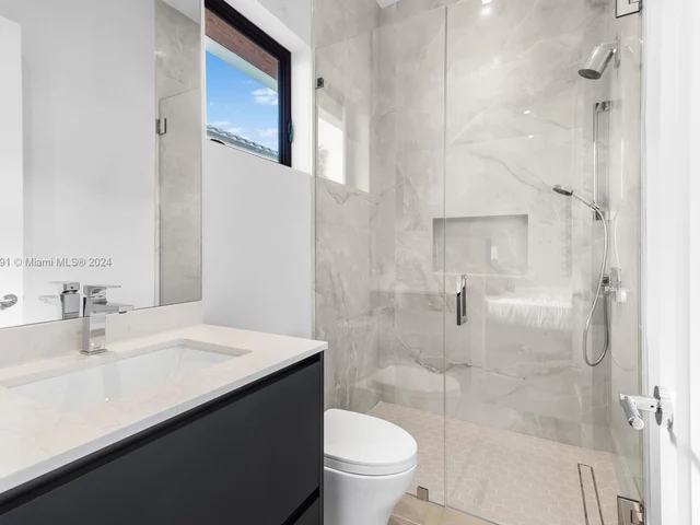 1957 Harbourview Dr, Fort Lauderdale FL 33316