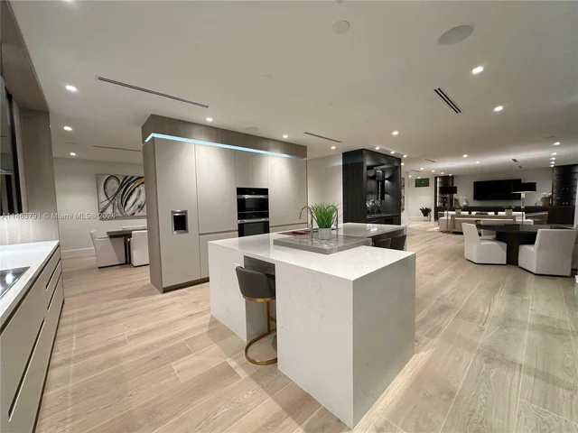 1957 Harbourview Dr, Fort Lauderdale FL 33316