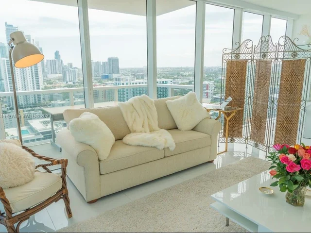 600 NE 27th St # 2605, Miami FL 33137