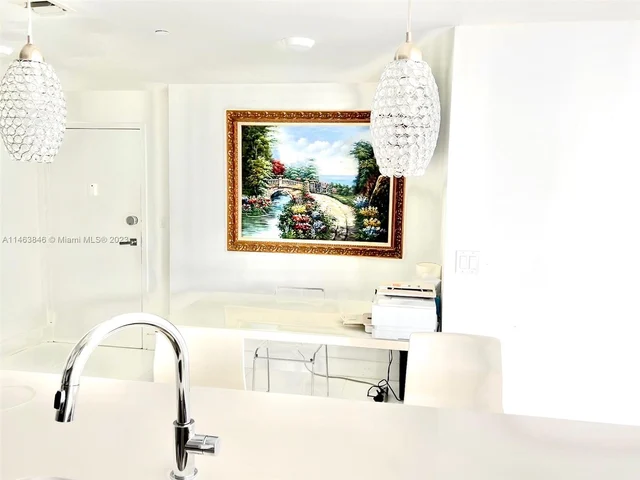 600 NE 27th St # 2605, Miami FL 33137