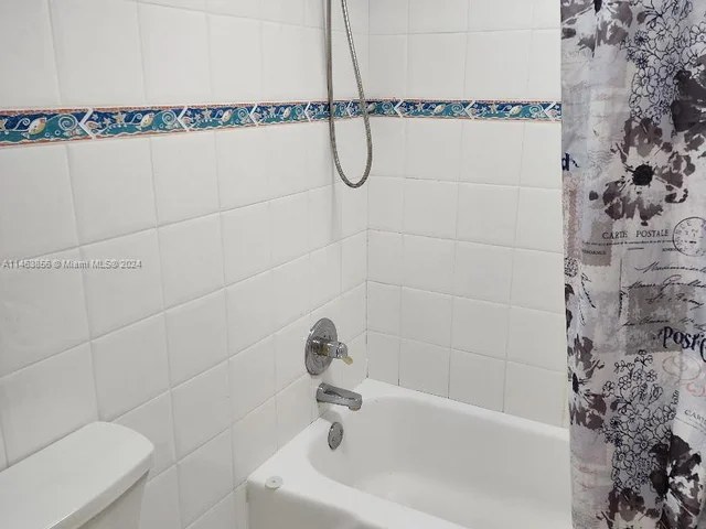 1904 S Ocean Dr # 305, Hallandale Beach FL 33009