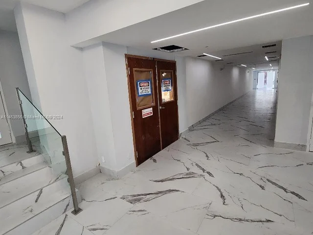 1904 S Ocean Dr # 305, Hallandale Beach FL 33009