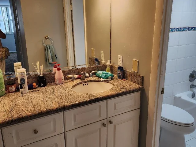 1904 S Ocean Dr # 305, Hallandale Beach FL 33009