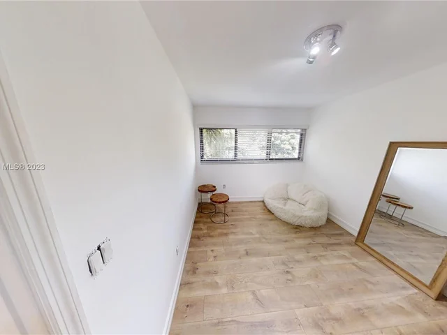 20298 NE 24th Ave, Miami FL 33180