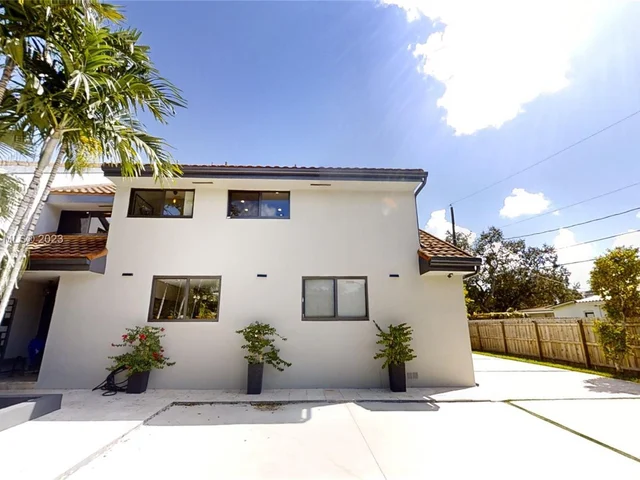 20298 NE 24th Ave, Miami FL 33180