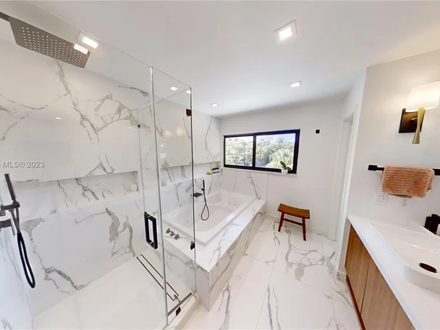 20298 NE 24th Ave, Miami FL 33180