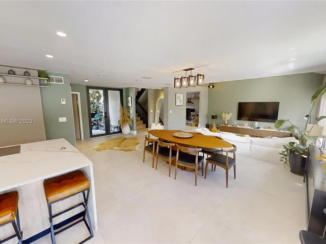 20298 NE 24th Ave, Miami FL 33180