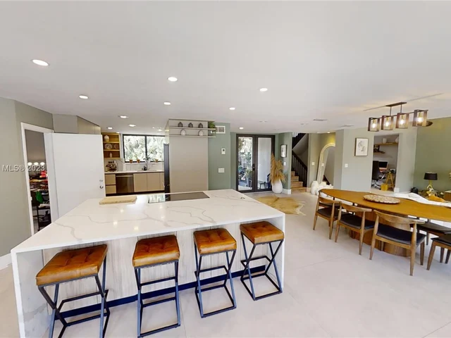 20298 NE 24th Ave, Miami FL 33180