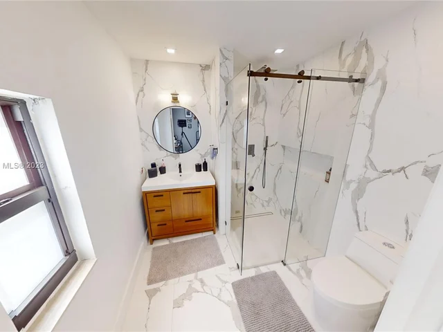 20298 NE 24th Ave, Miami FL 33180