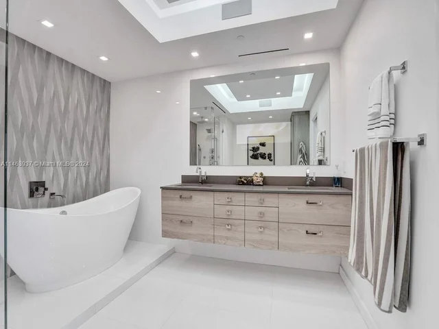 3535 S Ocean Dr # 1602, Hollywood FL 33019