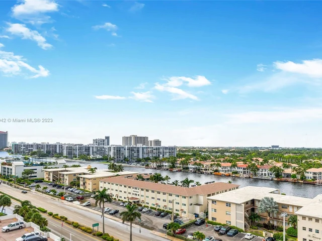 2101 S Ocean Dr # 1008, Hollywood FL 33019