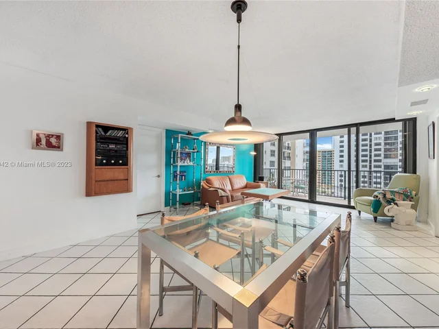 2101 S Ocean Dr # 1008, Hollywood FL 33019