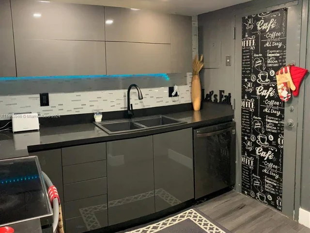 200 178th Dr # 706, Sunny Isles Beach FL 33160