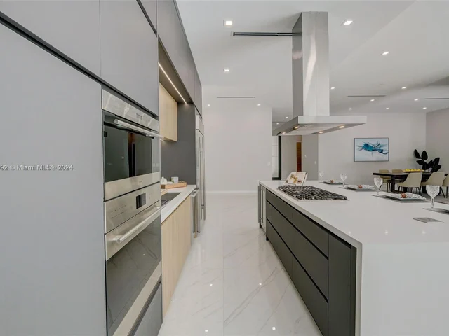 1780 CHUCUNANTAH RD, Miami FL 33133