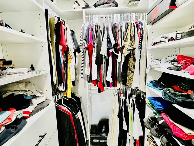 13499 Biscayne Blvd, North Miami FL 33181