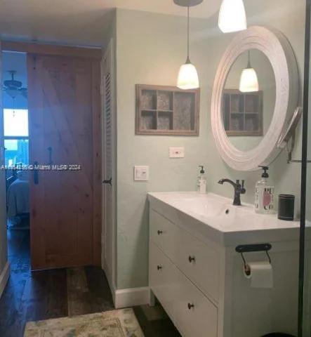 3111 N Ocean Dr # 811, Hollywood FL 33019