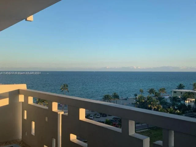 3111 N Ocean Dr # 811, Hollywood FL 33019