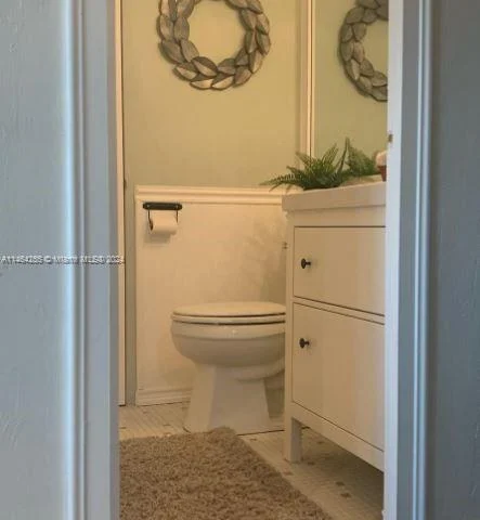 3111 N Ocean Dr # 811, Hollywood FL 33019