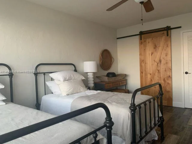 3111 N Ocean Dr # 811, Hollywood FL 33019