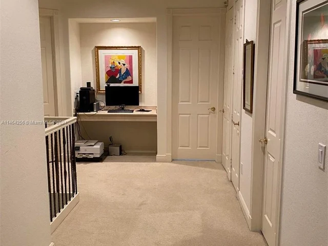 1597 Mariner Way, Hollywood FL 33019