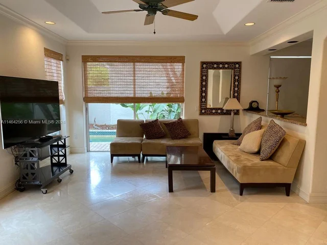 1597 Mariner Way, Hollywood FL 33019