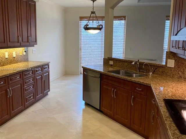 1597 Mariner Way, Hollywood FL 33019