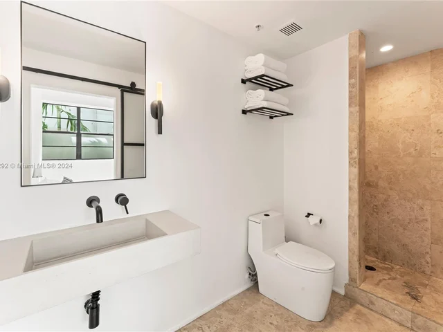 935 Euclid Ave # 4, Miami Beach FL 33139