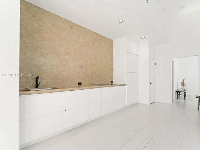 935 Euclid Ave # 4, Miami Beach FL 33139