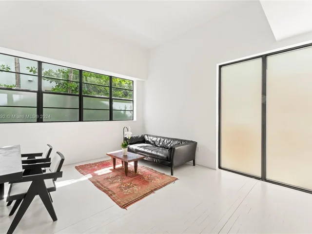 935 Euclid Ave # 4, Miami Beach FL 33139