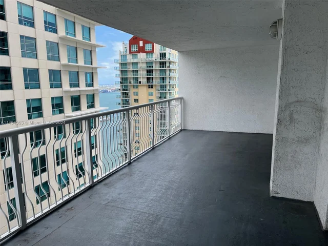 1200 Brickell Bay Dr # 3314, Miami FL 33131