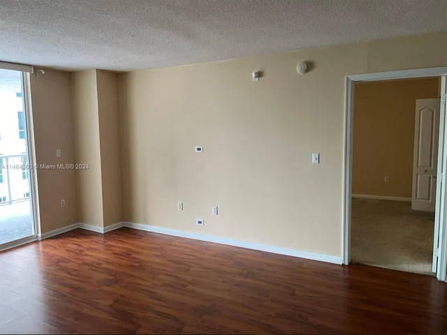 1200 Brickell Bay Dr # 3314, Miami FL 33131