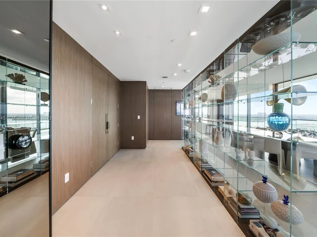 10203 Collins Ave # 2101, Bal Harbour FL 33154