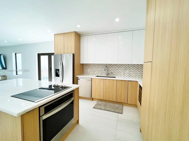 2361 SW 10 # 0, Miami FL 33135