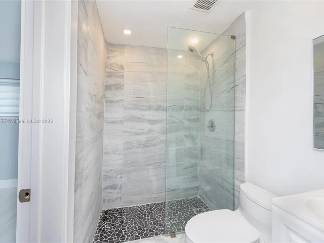 2361 SW 10 # 0, Miami FL 33135