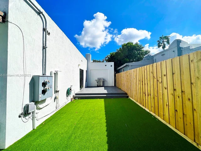 2361 SW 10 # 0, Miami FL 33135