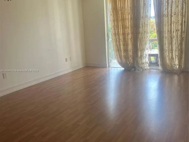 2851 Leonard Dr # J414, Aventura FL 33160