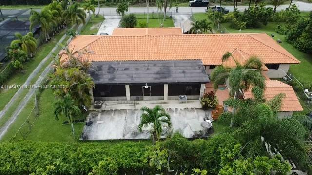 19471 SW 198, Miami FL 33187