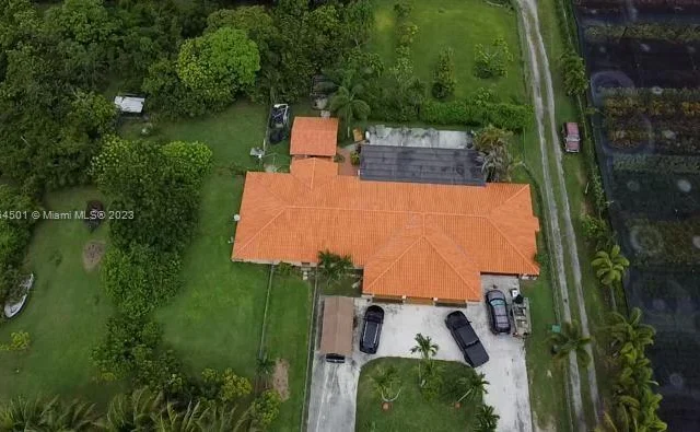 19471 SW 198, Miami FL 33187