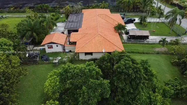 19471 SW 198, Miami FL 33187