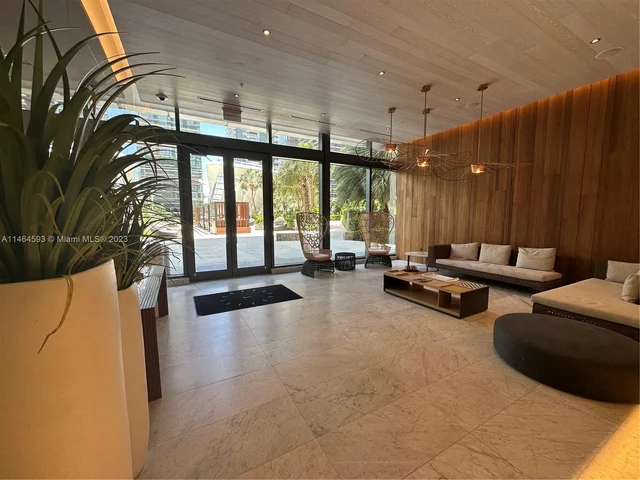 88 SW 7th St # 2709, Miami FL 33130