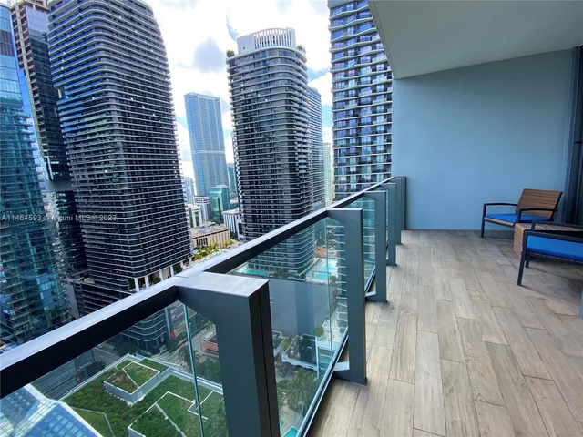 88 SW 7th St # 2709, Miami FL 33130