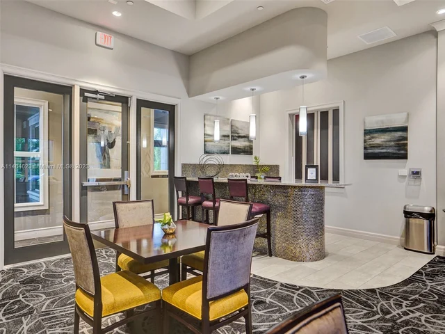 3813 Greenway Dr, Hollywood FL 33021