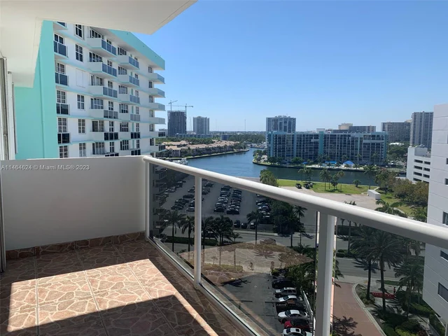 3725 S Ocean Dr # 1217, Hollywood FL 33019