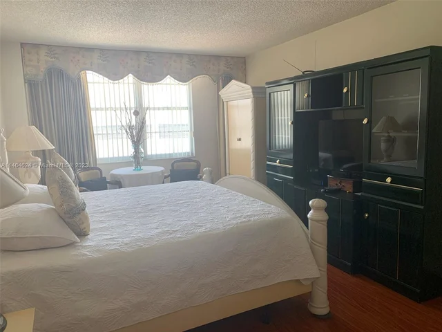 3725 S Ocean Dr # 1217, Hollywood FL 33019