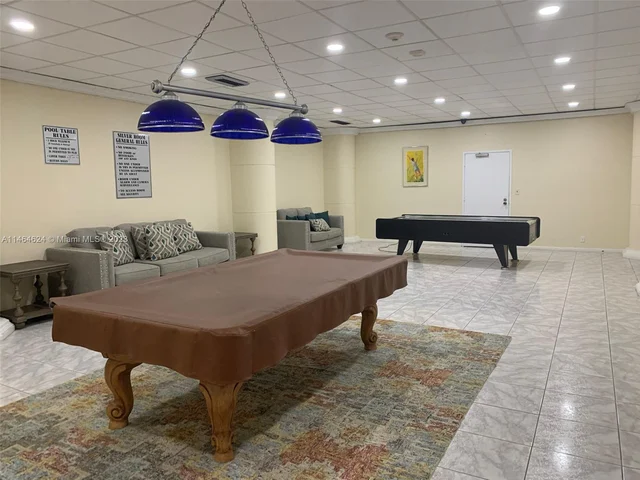 3725 S Ocean Dr # 1217, Hollywood FL 33019