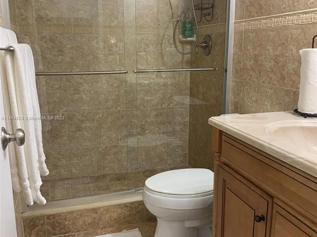 3725 S Ocean Dr # 1217, Hollywood FL 33019