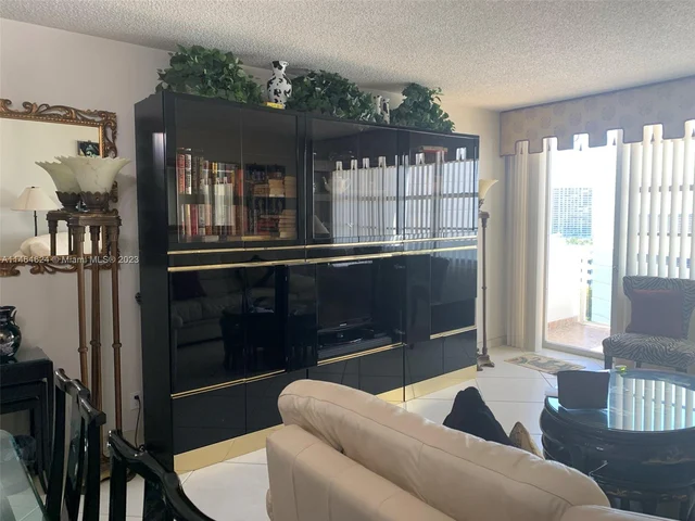 3725 S Ocean Dr # 1217, Hollywood FL 33019