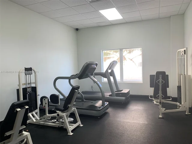 3725 S Ocean Dr # 1217, Hollywood FL 33019