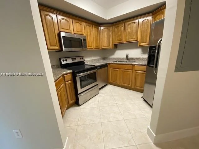 3530 SW 22nd St # 903, Miami FL 33145